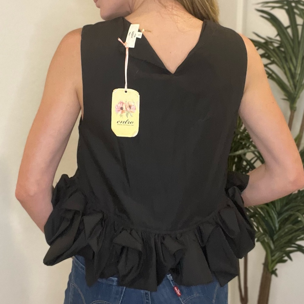 Entro Black Ruffle Hem Crop Top - Picture 11 of 15